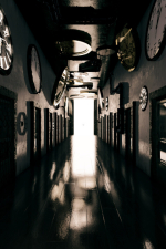 Screenshot #7 - The Empty Desk